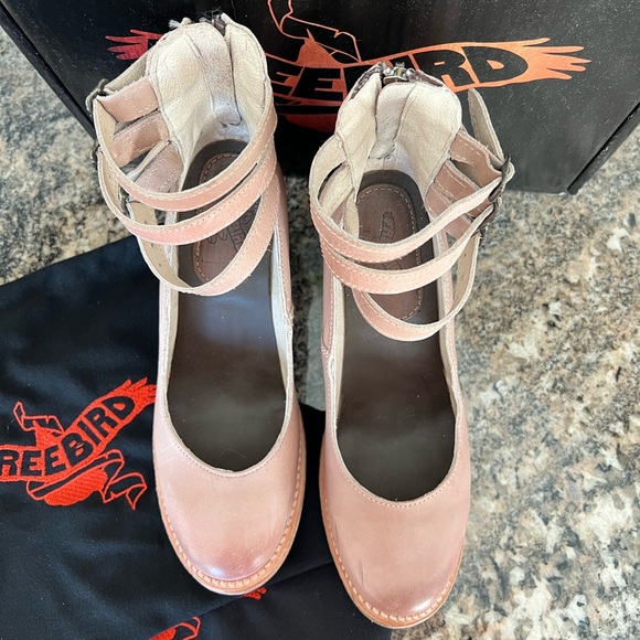 FreeBird Randi Mary Jane Heels￼ - Picture 3 of 10